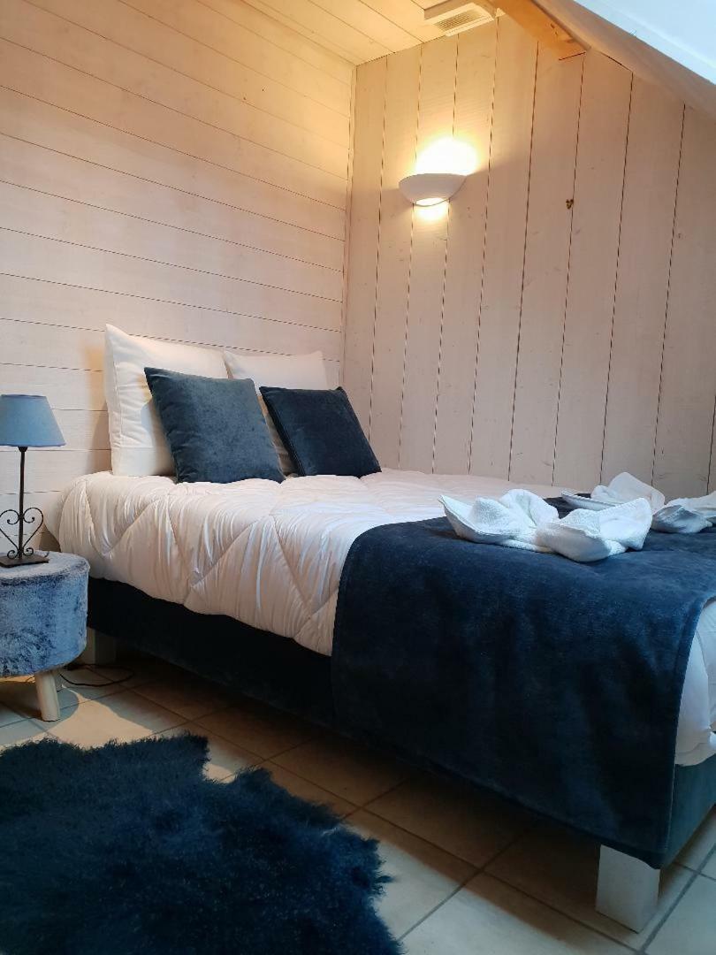 La Baie des Voiles 3 chambres 4 à 6 personnes au bord du lac plage privée Duingt Exterior foto